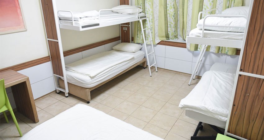 חדר משפחתי רגיל באנ