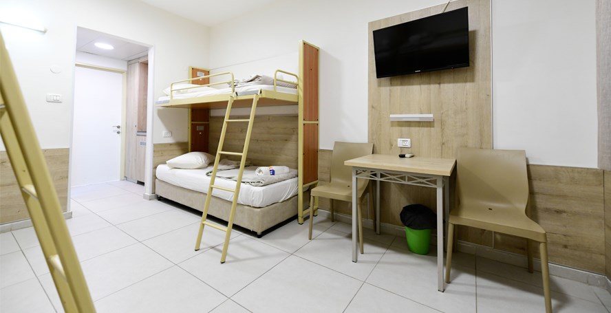 חדר משפחתי - אנ&quotא ערד