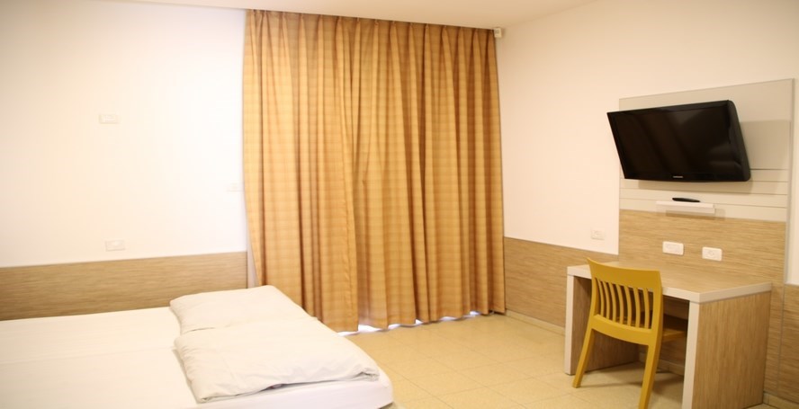 אנ&quotא מצדה - חדר משפחתי